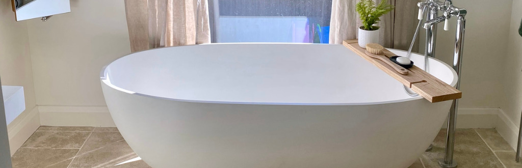 The Benefits of a Modern Freestanding Bath